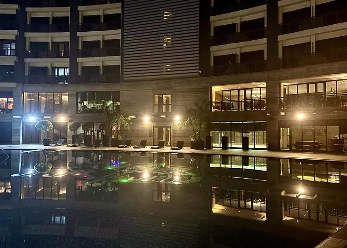Sky Piea At Knightsbridge Residences - With Gym Sauna Pool Manila