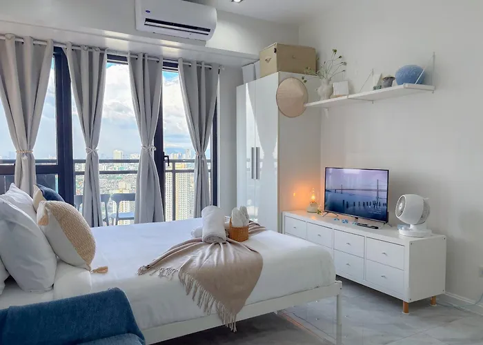 Sky Piea At Knightsbridge Residences - With Gym Sauna Pool Aparthotel 4*